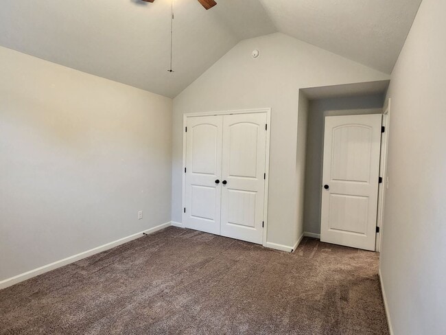 Building Photo - 4 Bedroom Ranch in Willow Oak Village