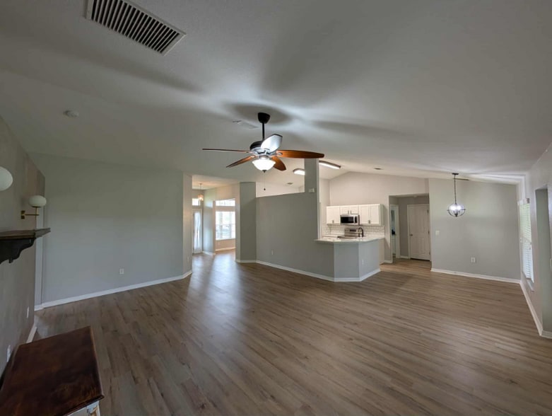 Building Photo - 25672 Deep Creek Blvd