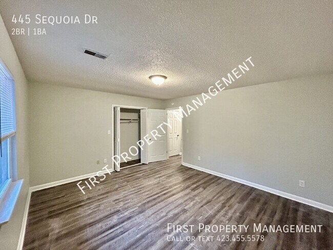 Building Photo - 445 Sequoia Dr