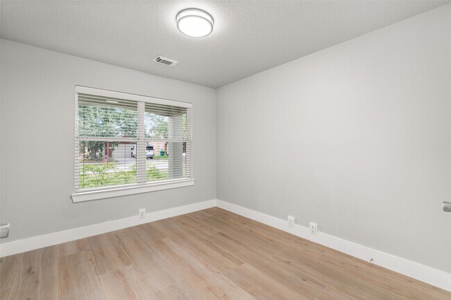Building Photo - 7310 Wisteria Chase Pl