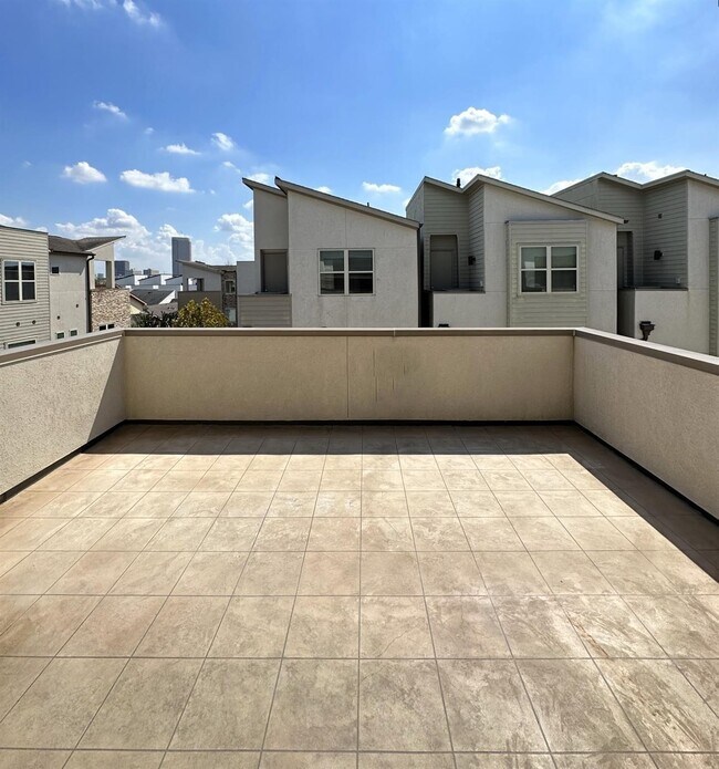 Building Photo - 4406 Eli St