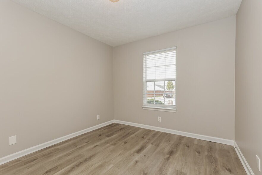Building Photo - 1295 Tiree Dr