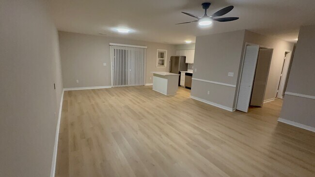 Building Photo - 1707 Water St