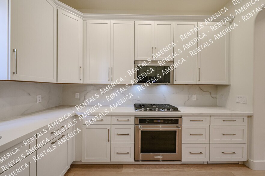Building Photo - 20704 N 90th Pl