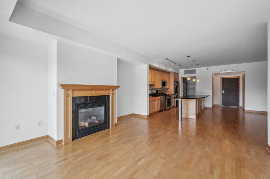Building Photo - 317 Groveland Ave
