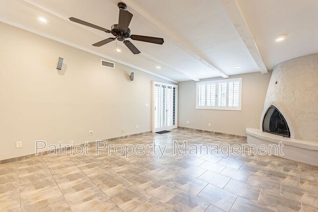 Building Photo - 5658 N 78th Way
