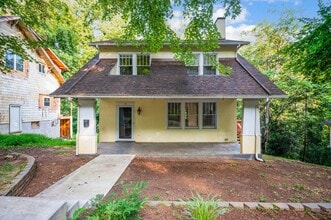 Building Photo - Beautifully updated House in Rivermont