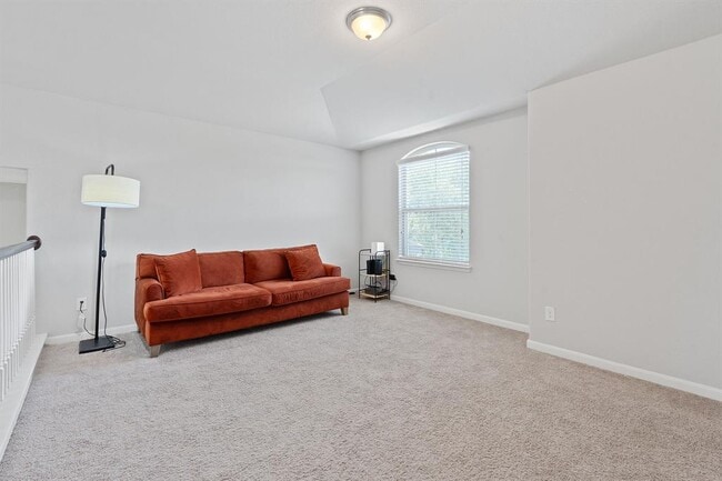 Building Photo - 307 Parkside Dr