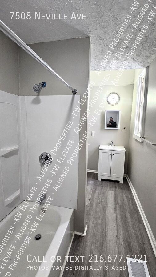 Building Photo - 7508 Neville Ave