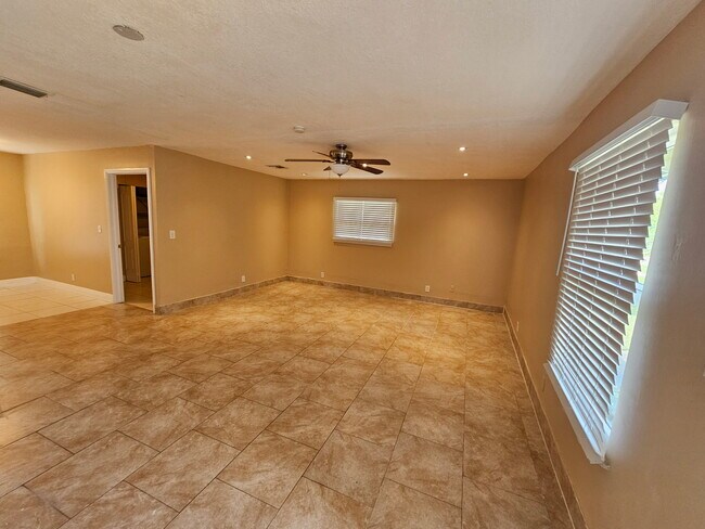 Building Photo - 641 SW 83rd Ave