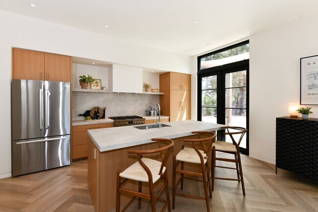 Building Photo - Discover NapaLuxe, A Newly Constructed Pri...