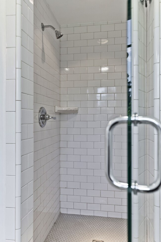 Building Photo - 9756 W Olympic Blvd