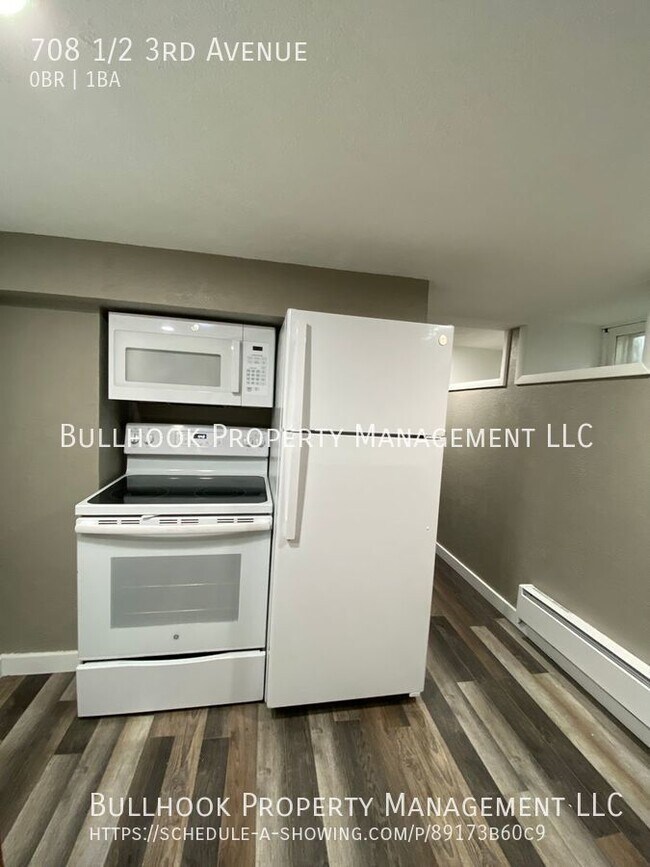 Building Photo - 708 1/2 3rd Avenue-