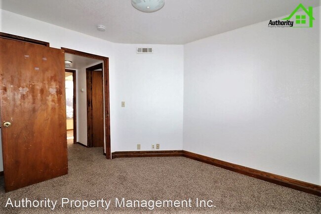 Building Photo - 3 br, 2 bath House - 3194 Veda Street