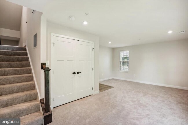 Building Photo - 19753 Grn Vlg Dr