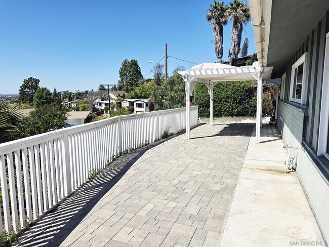 Building Photo - 7930 Cinnabar Dr