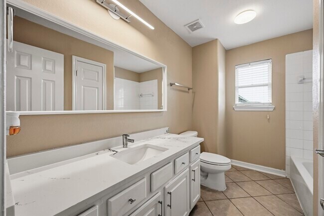 Building Photo - 4106 Applecreek Bend Dr
