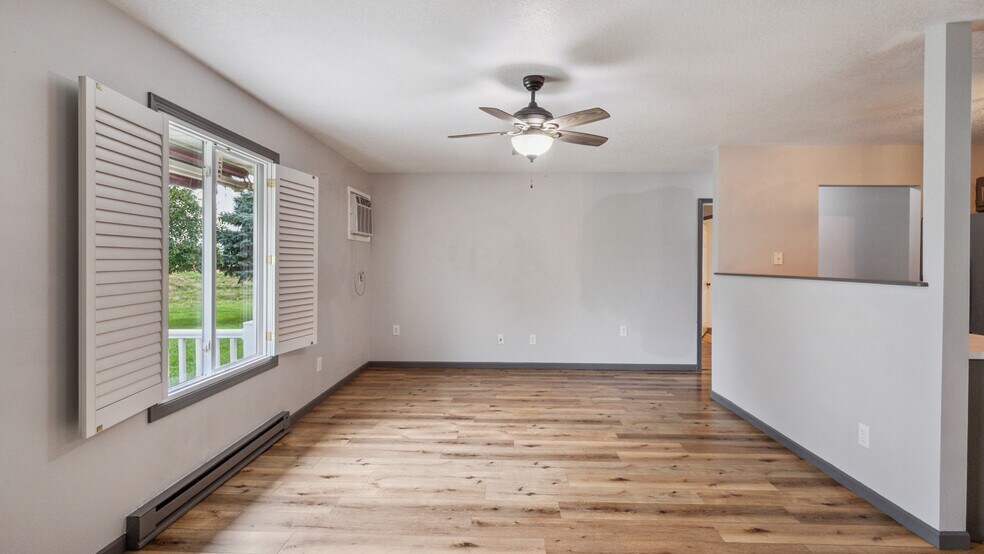Building Photo - 2021 Vista View Dr