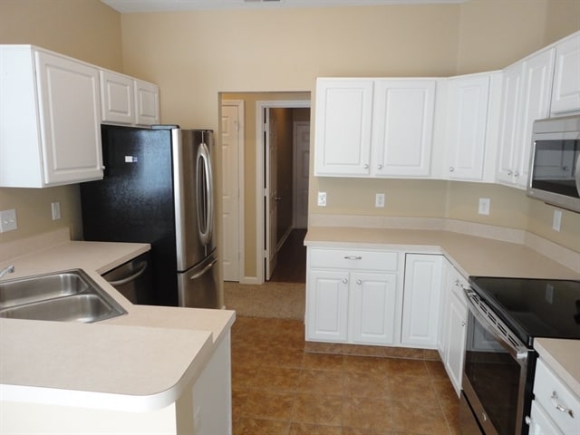 Building Photo - 10401 Sand Creek Blvd