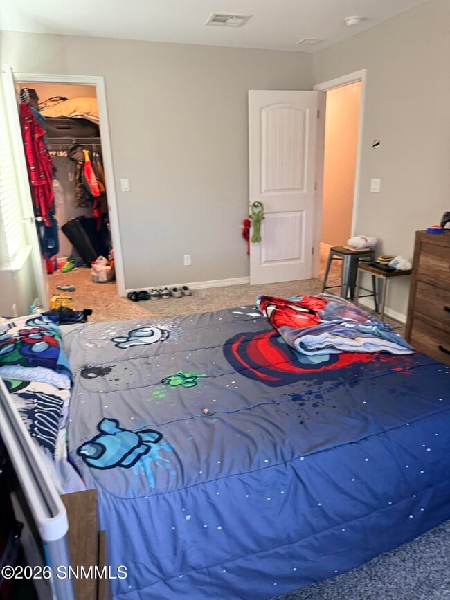 Building Photo - 548 La Entrada Cir