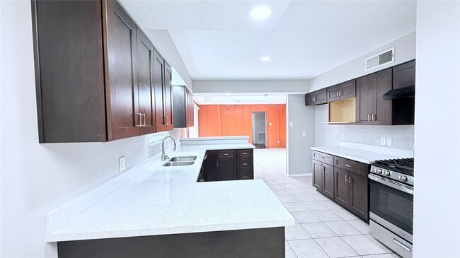 Building Photo - 11119 Atwell Dr