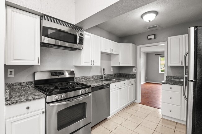 Building Photo - 2607 Elizabeth Ave