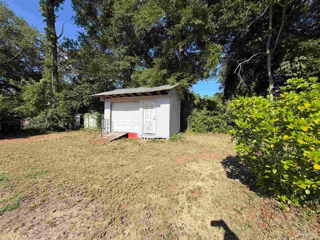 Building Photo - 8108 Ridgefield Rd