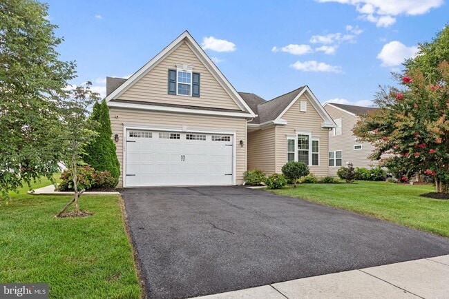 Building Photo - 29726 Vincent Village Dr