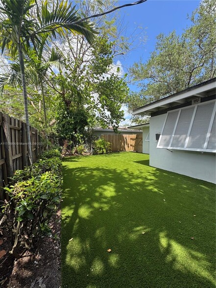 Building Photo - 11780 SW 81st Rd