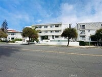 Building Photo - 1033 3rd St