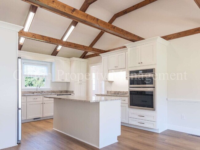 Building Photo - 4602 Terry Ln