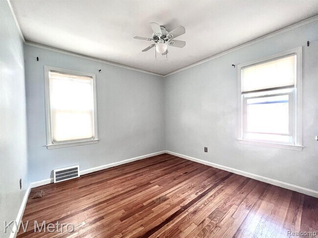 Building Photo - 2038 Mildred St