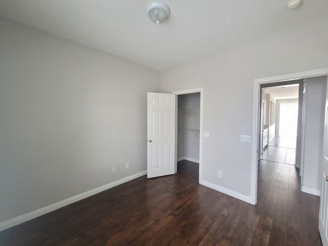 Building Photo - 7644 Pioneer Ranch Ave