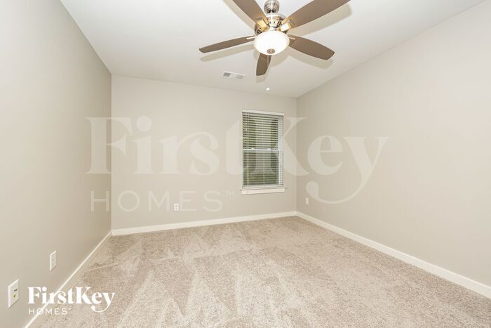Building Photo - 2037 Hamilton Hill Dr