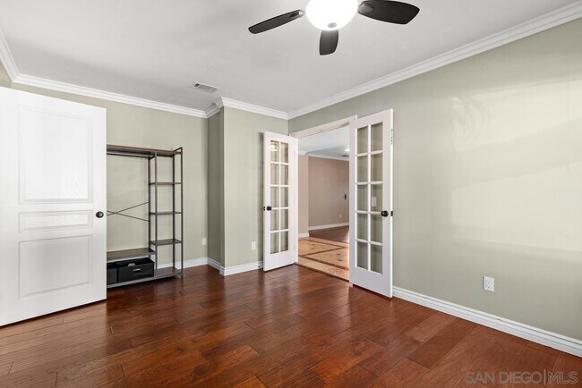 Building Photo - 2245 Nob Hill Dr
