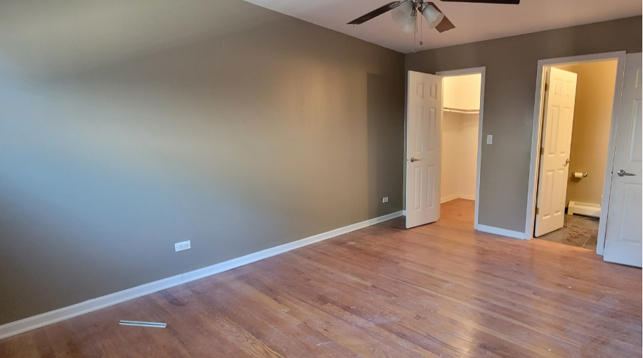 Building Photo - 6105 N Wolcott Ave