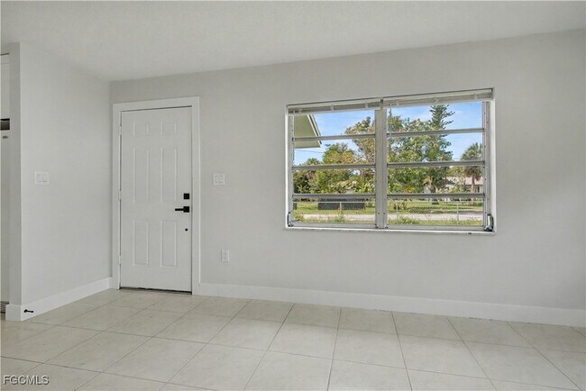 Building Photo - 138 Brooks Rd