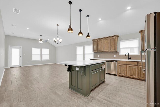 Building Photo - 33 N 34th St