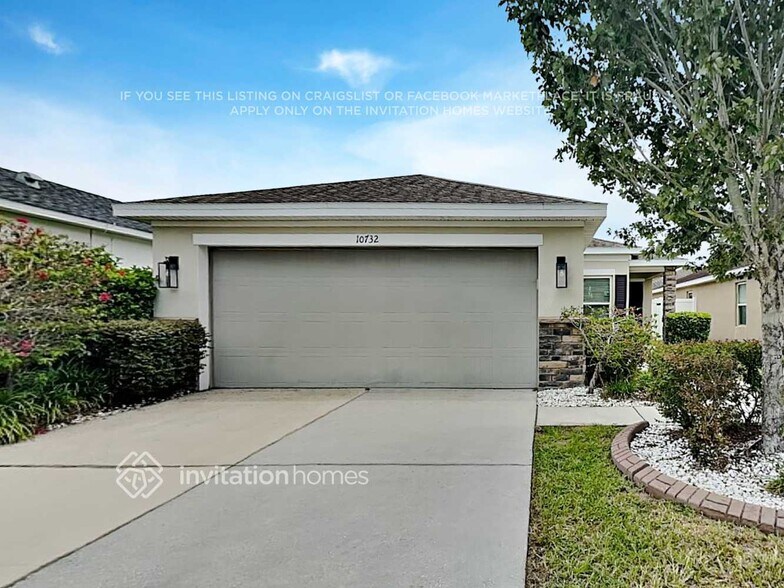 Primary Photo - 10732 Southern Forest Dr