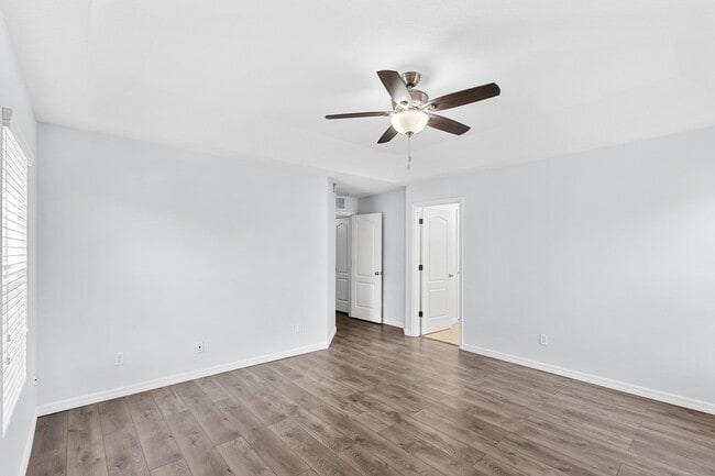 Building Photo - 2341 Betsy Ross Ln