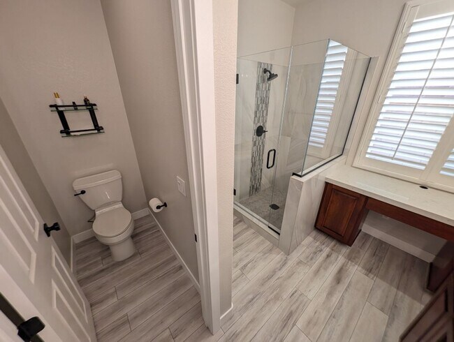 Building Photo - 1045 Ambrosia Dr