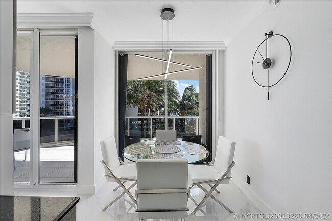 Building Photo - 3100 N Ocean Blvd