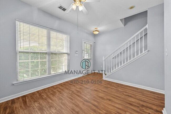 Building Photo - 2-bedroom, 2.5-bathroom Condominium in the heart of Peachtree Corners