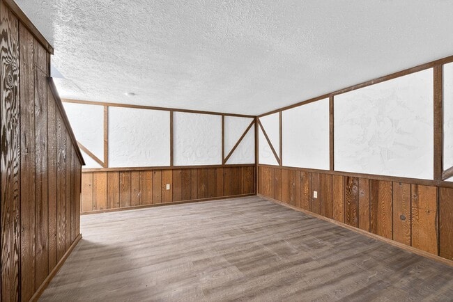 Building Photo - 6477 Brookedge Ct