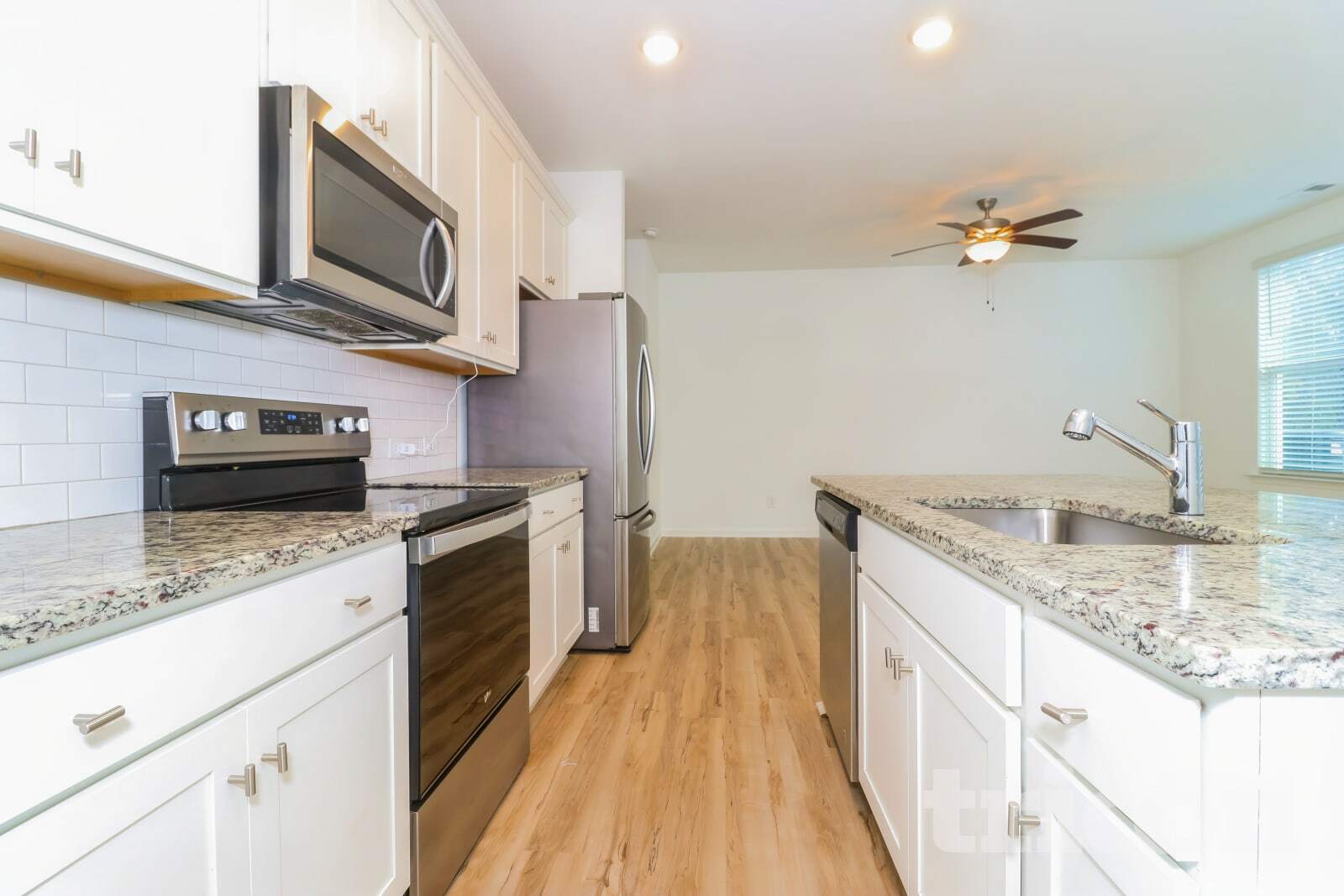 Building Photo - 2195 Rosemary Park Ln