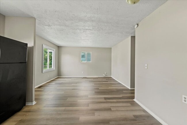 Building Photo - 2119 White Ave
