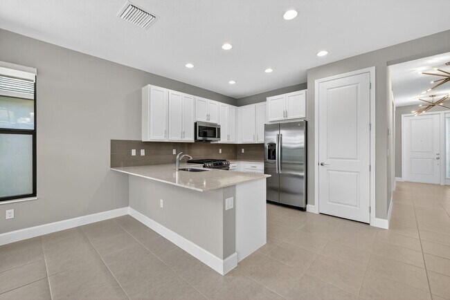 Building Photo - 12522 SW Emerald Estuary Ter