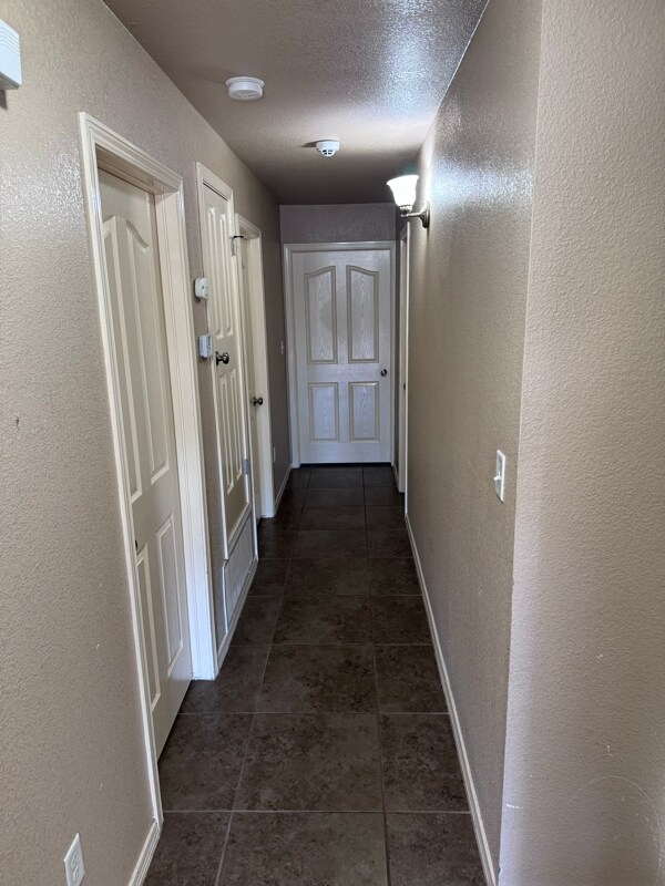 Building Photo - 10644 Canyon Sage Dr