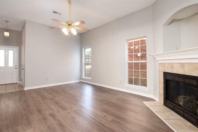 Building Photo - 2807 Virginia Woods Pl