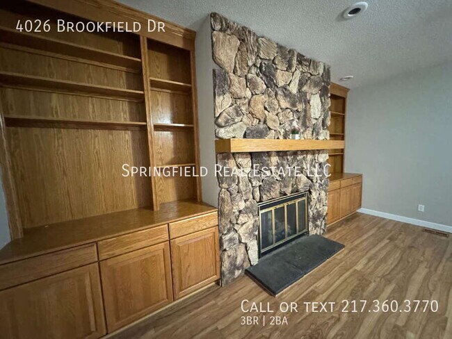 Building Photo - 4026 Brookfield Dr